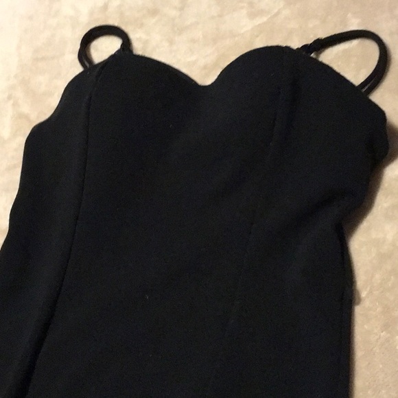 MODA BLACK BRA TEE TANK - Picture 2 of 7